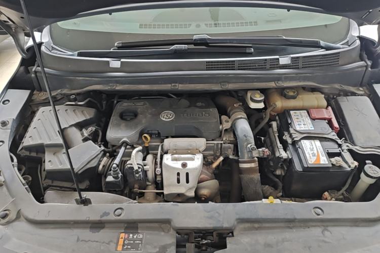 Used Buick GL6 2018 18T 6-Seater Prestige Model Engine Bay