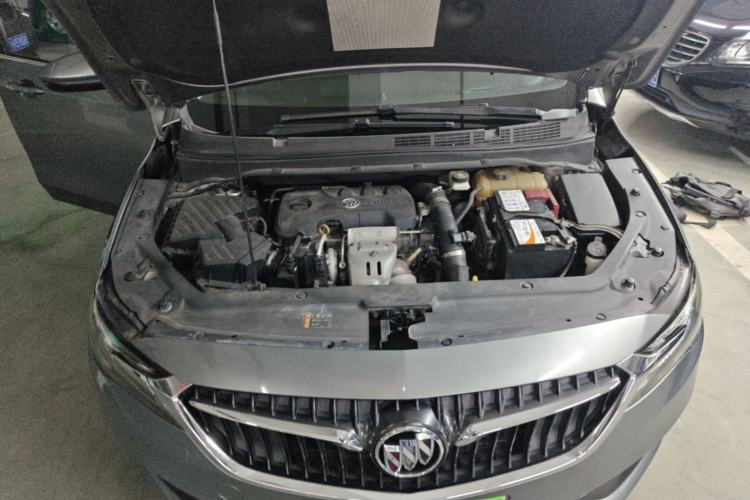 Used Buick GL6 2018 18T 6-Seater Luxury Model Engine Bay