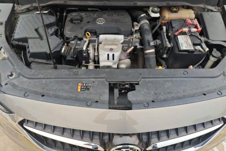 Used Buick GL6 2018 18T 5-seat Luxury Model Engine Bay