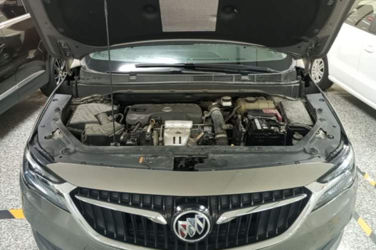 Used Buick GL6 2018 18T 6-Seater Luxury Model Engine Bay