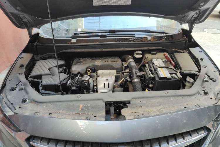 Used Buick GL6 2018 18T 6-Seater Elite Model Engine Bay