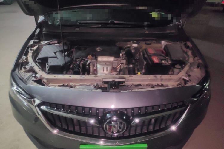 Used Buick GL6 2018 18T 6-Seater Luxury Model Engine Bay