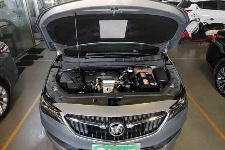 Used Buick GL6 2018 18T 6-Seater Luxury Model Engine Bay