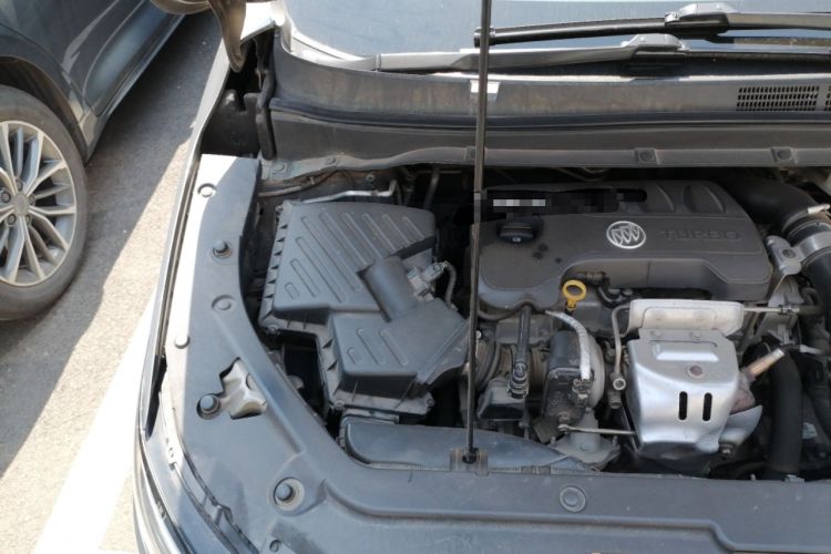 Used Buick GL6 2018 18T 6-Seater Elite Model Engine Bay Right