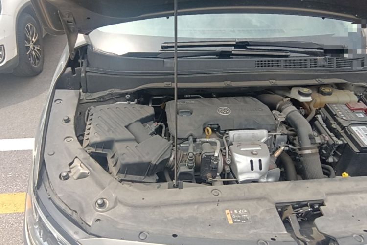Used Buick GL6 2018 18T 6-Seater Prestige Model Engine Bay Right