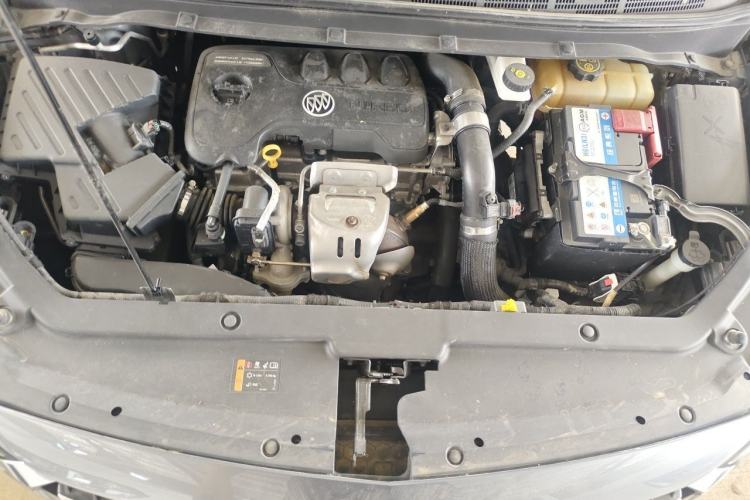 Used Buick GL6 2018 18T 6-Seater Prestige Model Engine Bay