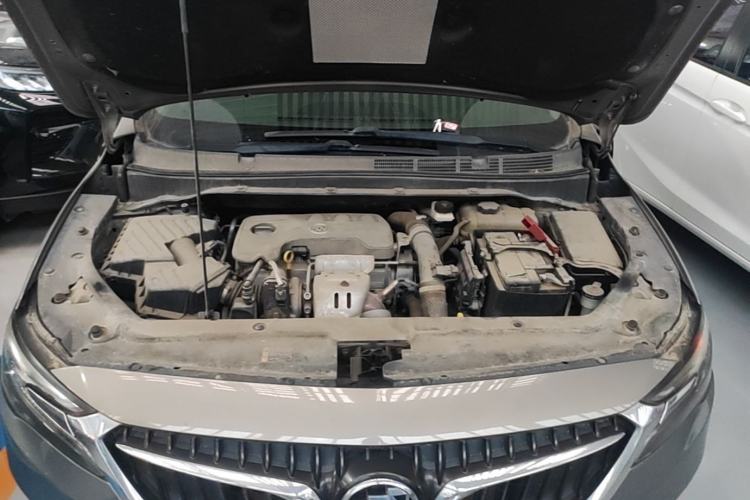 Used Buick GL6 2018 18T 6-Seater Elite Model Engine Bay