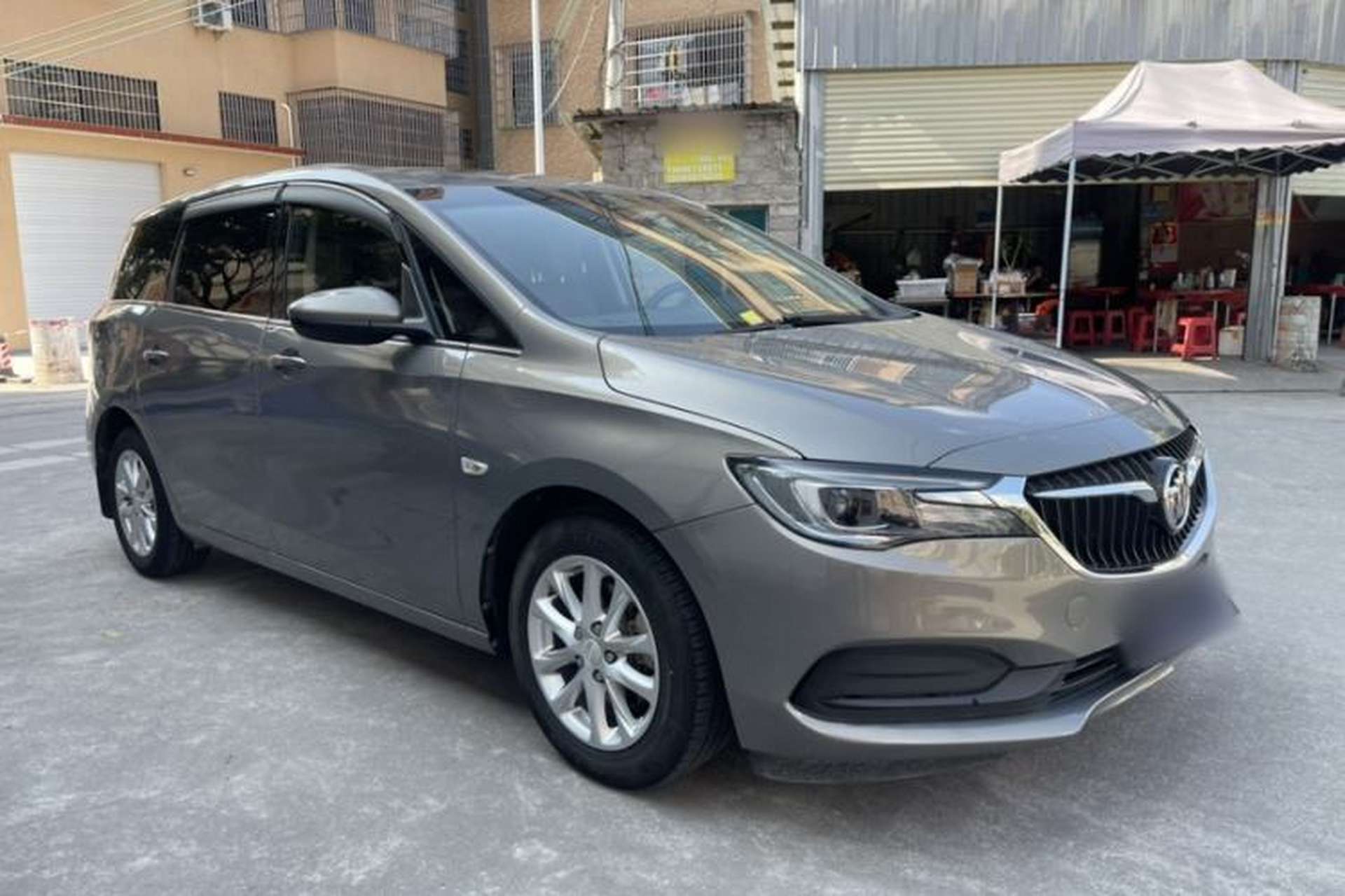 Used Buick GL6 2018 18T 6-Seater Luxury Model Exterior 2