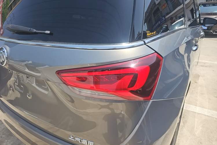 Used Buick GL6 2018 18T 6-Seater Prestige Model Exterior 3