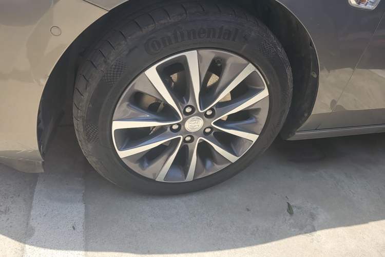 Used Buick GL6 2018 18T 6-Seater Prestige Model Exterior 4