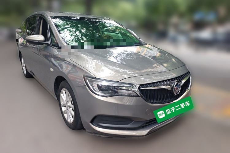 Used Buick GL6 2018 18T 6-Seater Luxury Model Front Right 45 Deg
