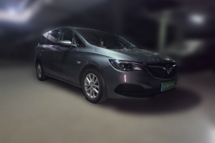 Used Buick GL6 2018 18T 6-Seater Luxury Model Front Right 45 Deg