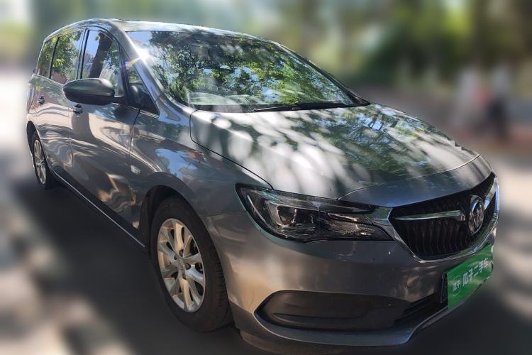 Used Buick GL6 2018 18T 6-Seater Elite Model Front Right 45 Deg