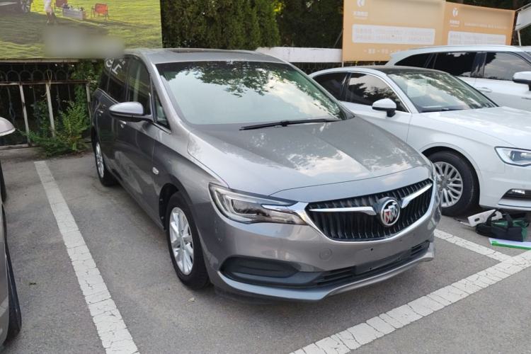 Used Buick GL6 2018 18T 6-Seater Elite Model Front Right 45 Deg