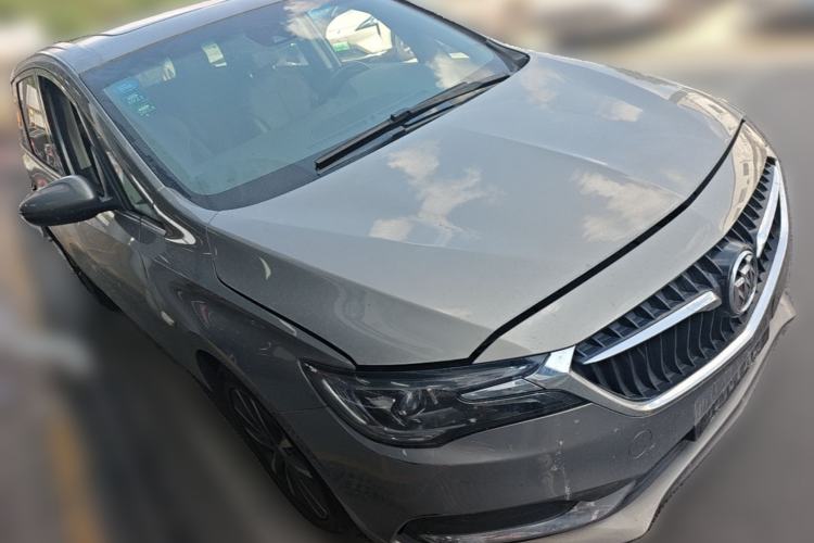 Used Buick GL6 2018 18T 6-Seater Prestige Model Front Right 45 Deg