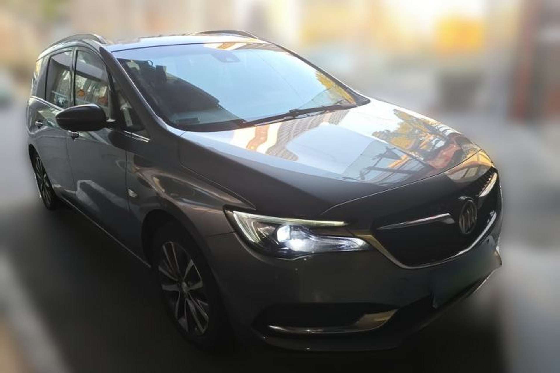 Used Buick GL6 2018 18T 6-Seater Prestige Model Front Right 45 Deg