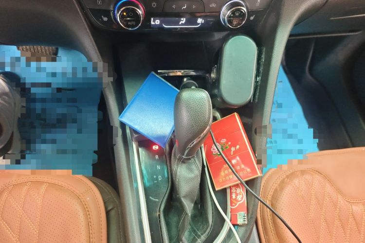 Used Buick GL6 2018 18T 6-Seater Luxury Model Gear Lever