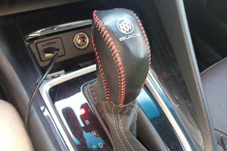 Used Buick GL6 2018 18T 5-seat Luxury Model Gear Lever