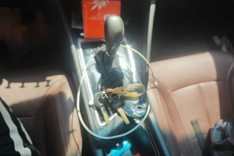 Used Buick GL6 2018 18T 6-Seater Luxury Model Gear Lever