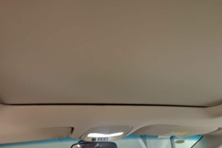 Used Buick GL6 2018 18T 6-Seater Prestige Model Headliner