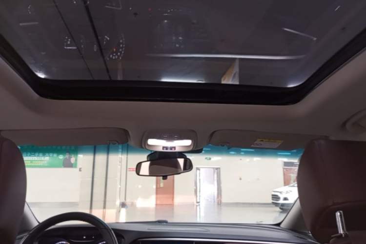 Used Buick GL6 2018 18T 6-Seater Luxury Model Headliner