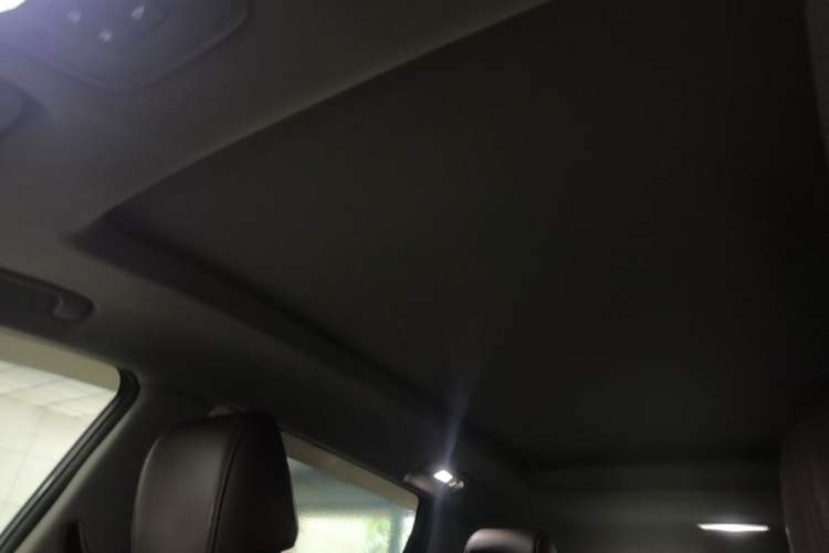 Used Buick GL6 2018 18T 6-Seater Luxury Model Headliner