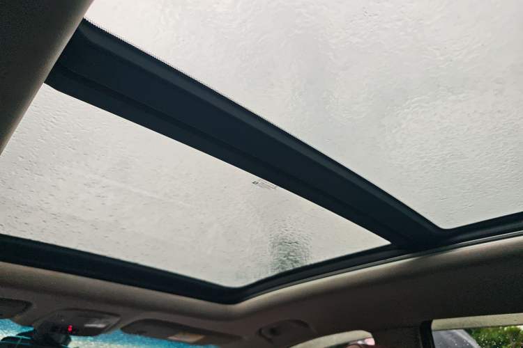 Used Buick GL6 2018 18T 6-Seater Prestige Model Headliner