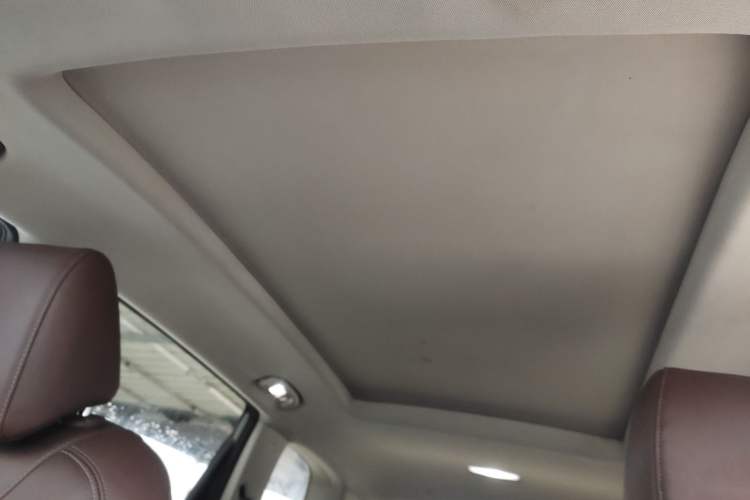 Used Buick GL6 2018 18T 6-Seater Prestige Model Headliner