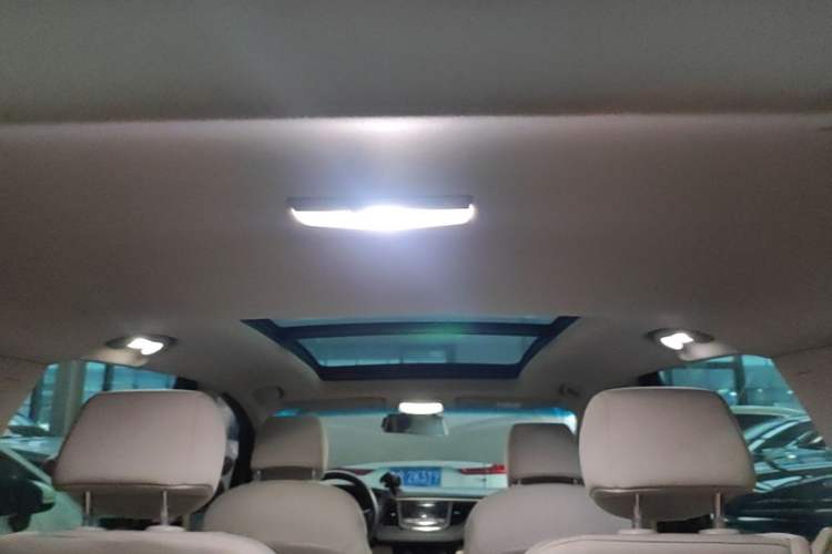 Used Buick GL6 2018 18T 6-Seater Elite Model Headliner