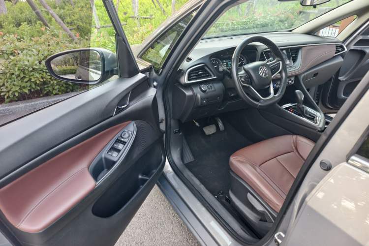Used Buick GL6 2018 18T 6-Seater Luxury Model Interior 3