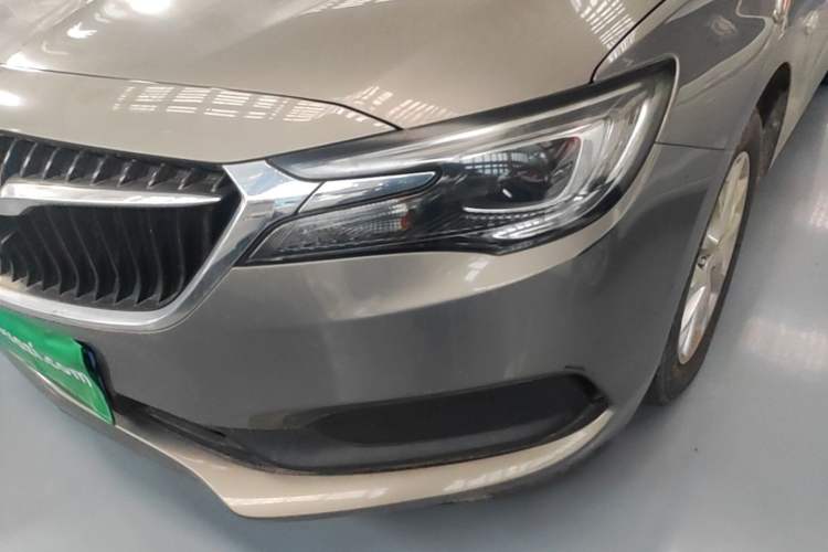 Used Buick GL6 2018 18T 6-Seater Elite Model Left Front Headlight