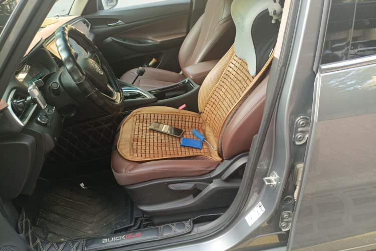 Used Buick GL6 2018 18T 6-Seater Luxury Model Left Front Seat