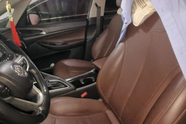 Used Buick GL6 2018 18T 6-Seater Prestige Model Left Front Seat