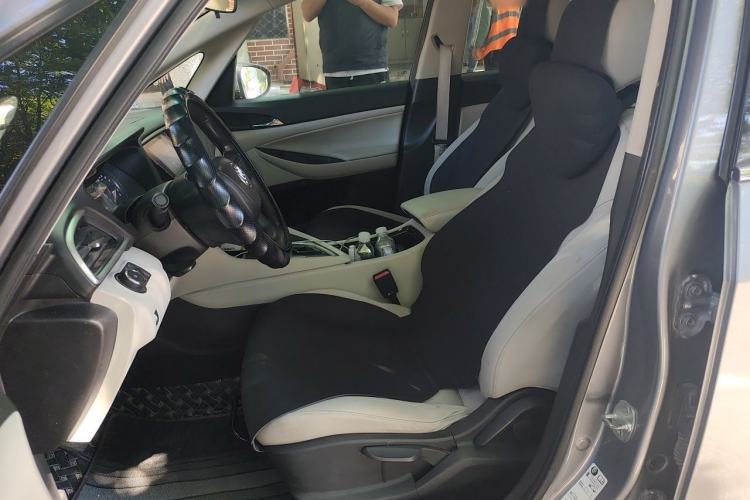 Used Buick GL6 2018 18T 6-Seater Elite Model Left Front Seat