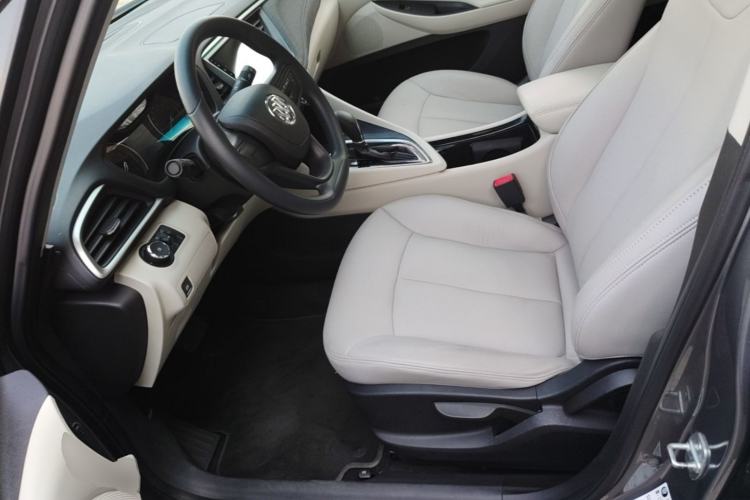 Used Buick GL6 2018 18T 6-Seater Elite Model Left Front Seat