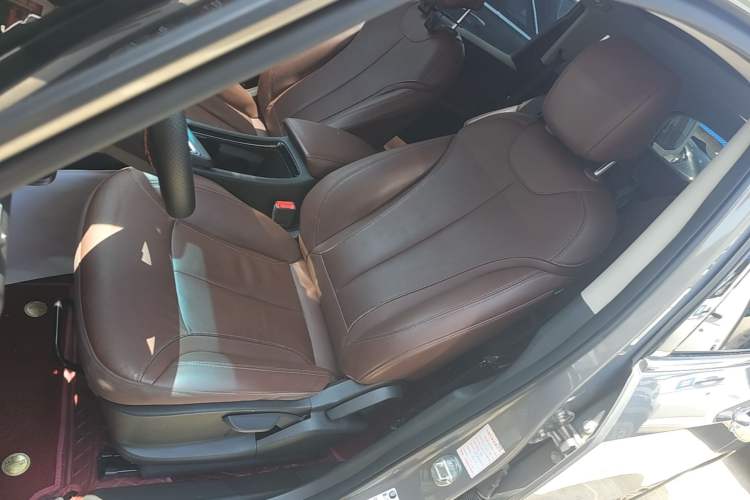 Used Buick GL6 2018 18T 6-Seater Prestige Model Left Front Seat