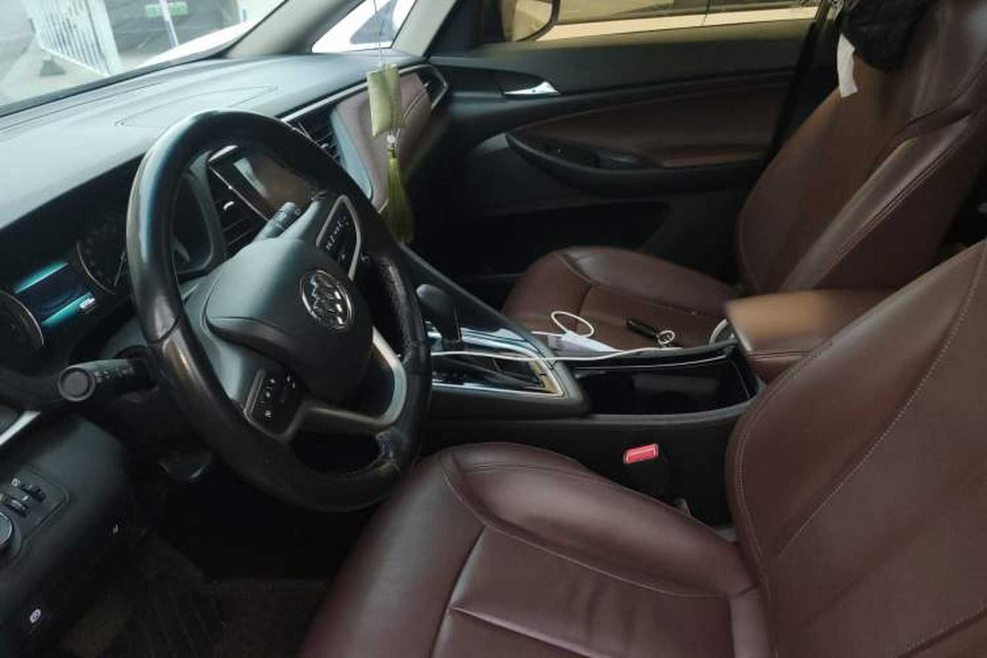 Used Buick GL6 2018 18T 6-Seater Luxury Model Left Front Seat