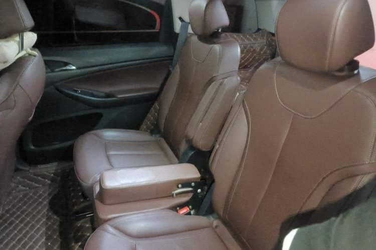 Used Buick GL6 2018 18T 6-Seater Prestige Model Left Rear Seat