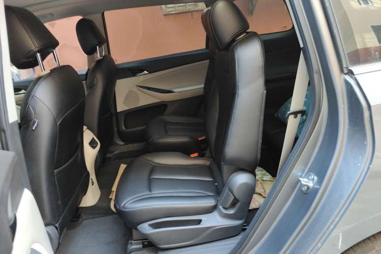 Used Buick GL6 2018 18T 6-Seater Elite Model Left Rear Seat