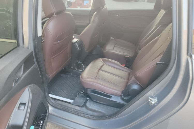 Used Buick GL6 2018 18T 6-Seater Prestige Model Left Rear Seat