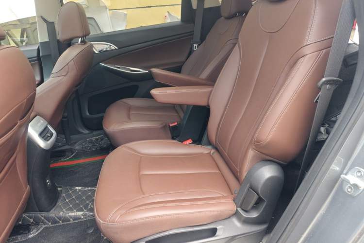 Used Buick GL6 2018 18T 6-Seater Prestige Model Left Rear Seat