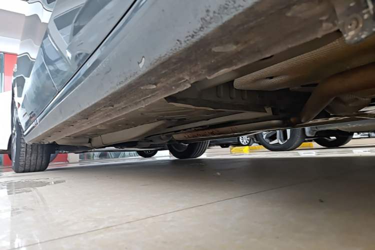 Used Buick GL6 2018 18T 6-Seater Prestige Model Left Side Sill