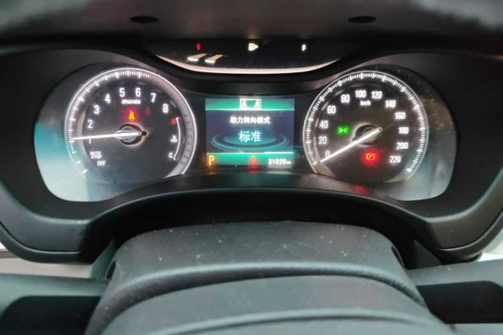 Used Buick GL6 2018 18T 6-Seater Elite Custom Edition Odometer Close Up