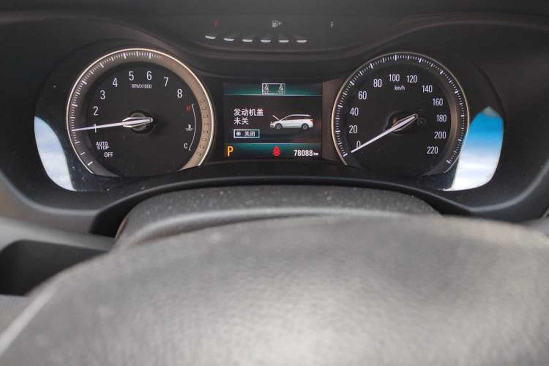 Used Buick GL6 2018 18T 6-Seater Prestige Model Odometer Close Up