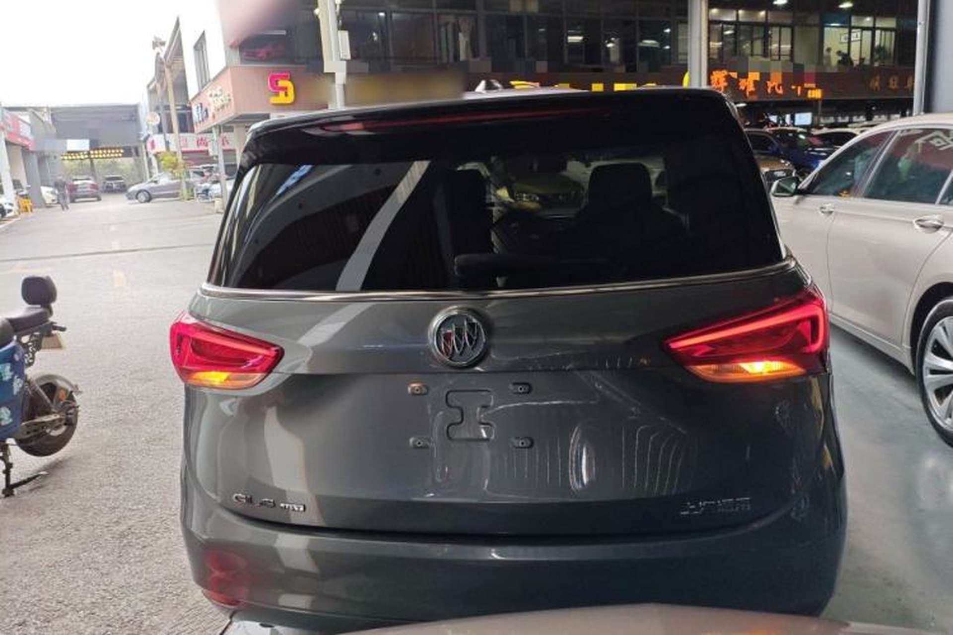 Used Buick GL6 2018 18T 6-Seater Luxury Model Rear
