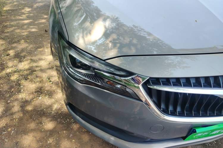Used Buick GL6 2018 18T 5-seat Luxury Model Right Front Headlight