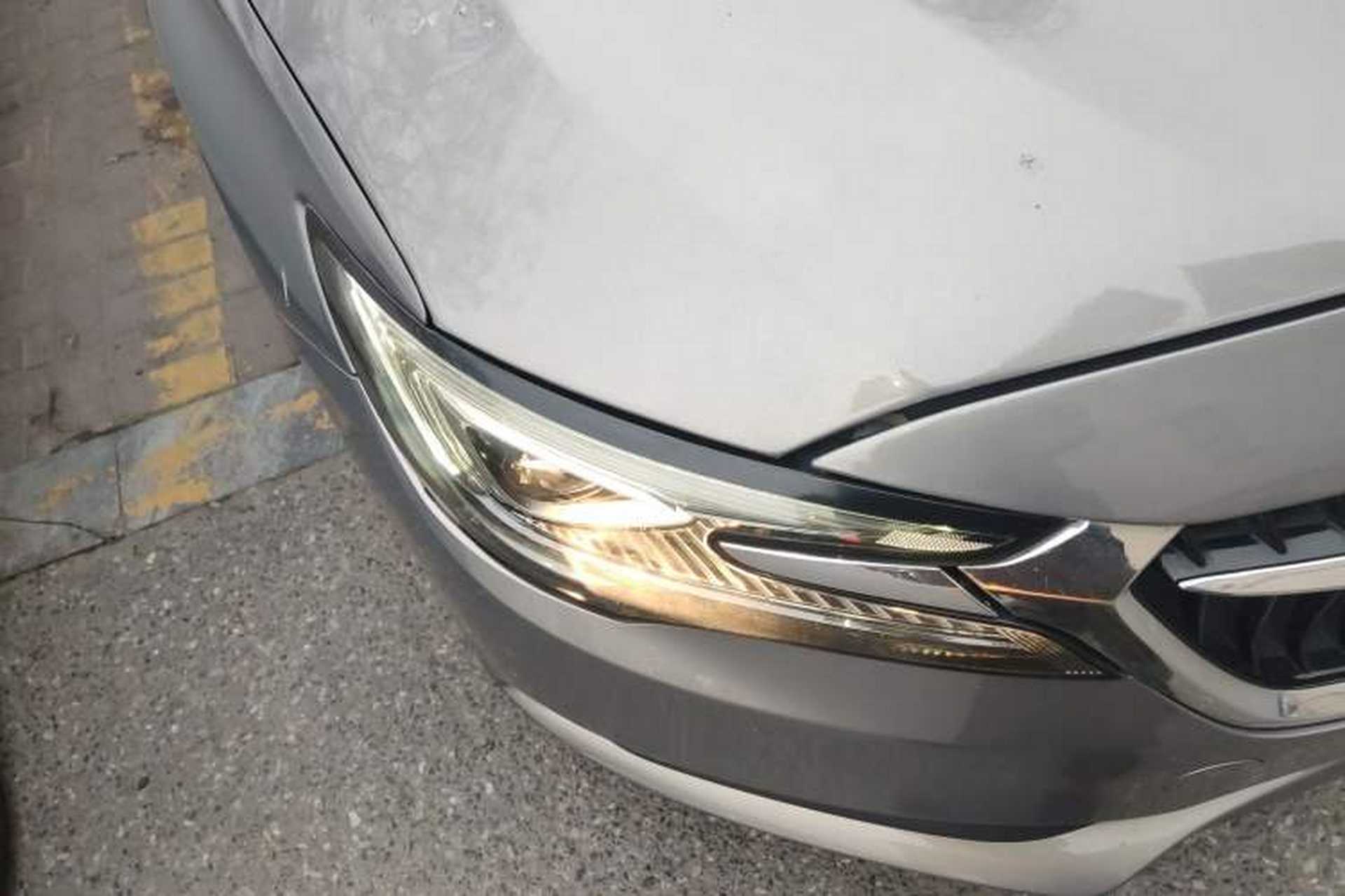 Used Buick GL6 2018 18T 6-Seater Luxury Model Right Front Headlight