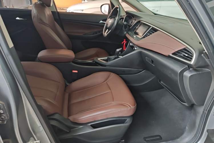 Used Buick GL6 2018 18T 6-Seater Prestige Model Right Front Seat