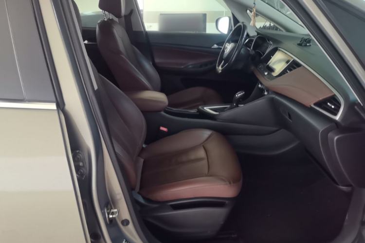 Used Buick GL6 2018 18T 6-Seater Prestige Model Right Front Seat