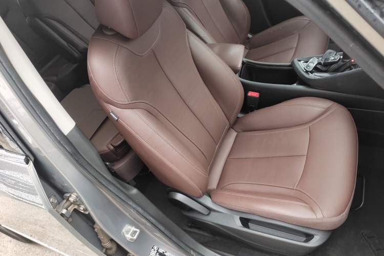Used Buick GL6 2018 18T 6-Seater Prestige Model Right Front Seat
